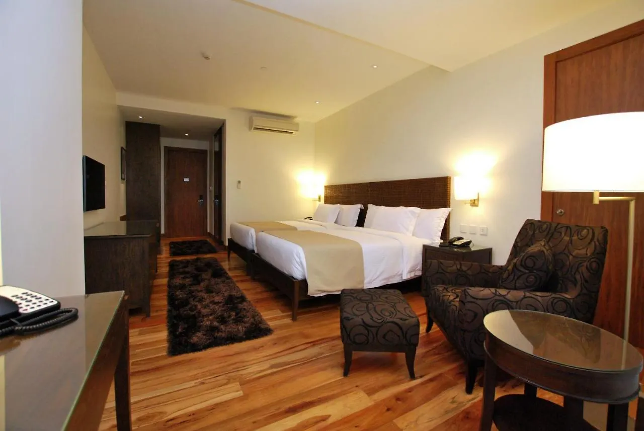 City Garden Grand Hotel Makati City 5*,  Filippinerna